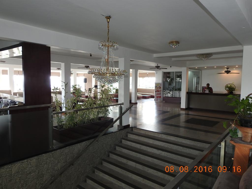 Hotel Topaz Kandy Exterior photo